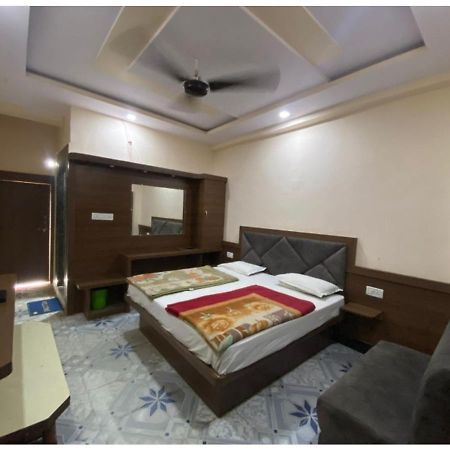 Hotel Chandni, Jabalpur, Mp Экстерьер фото